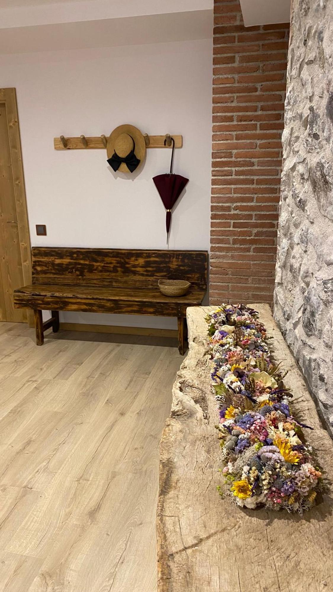 Pis Turistic De 170 M2 A La Placa Porxada De Baga Luaran gambar